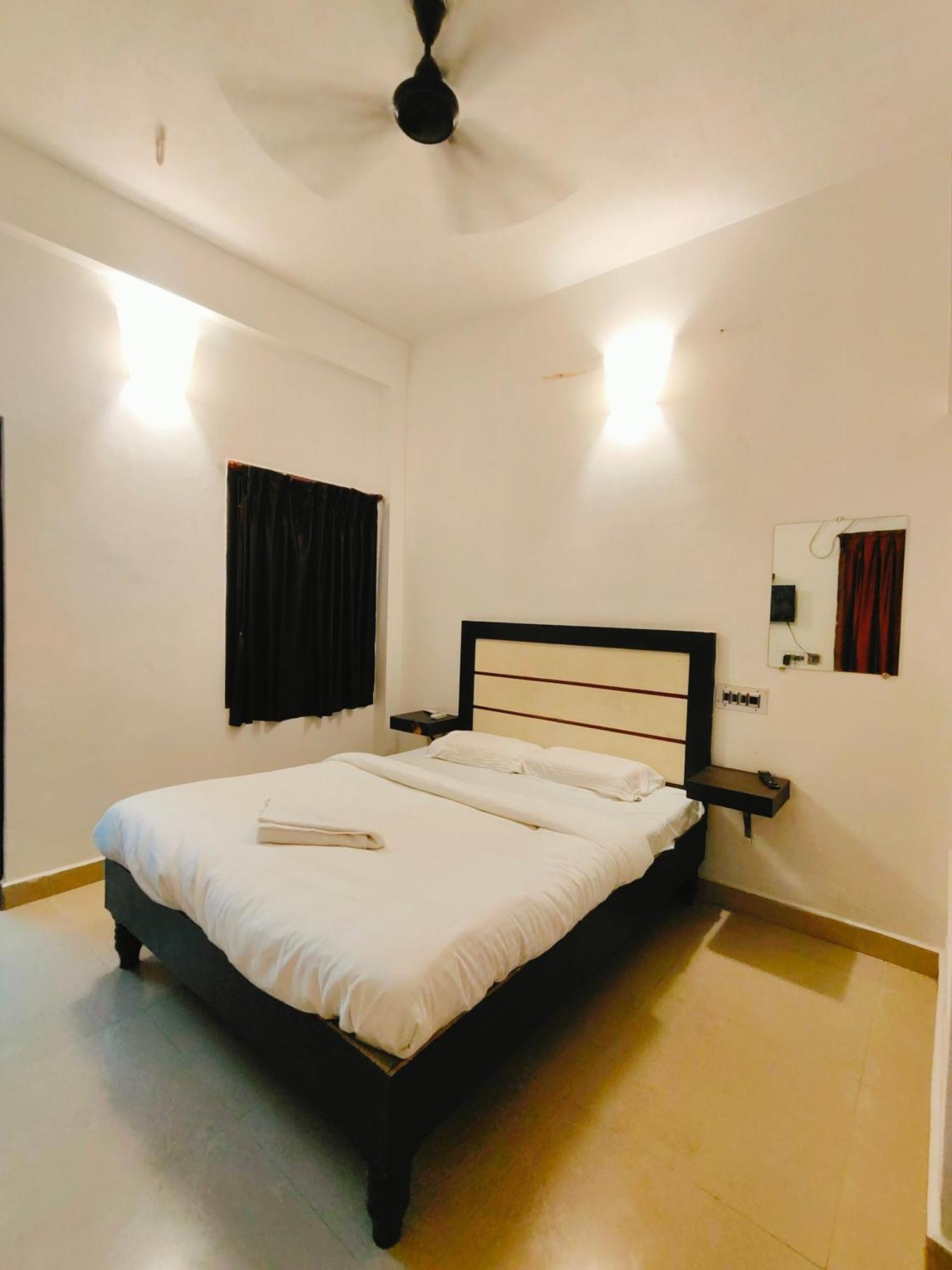 Le Dreamy Residency Hotel Pondicherry Exterior photo